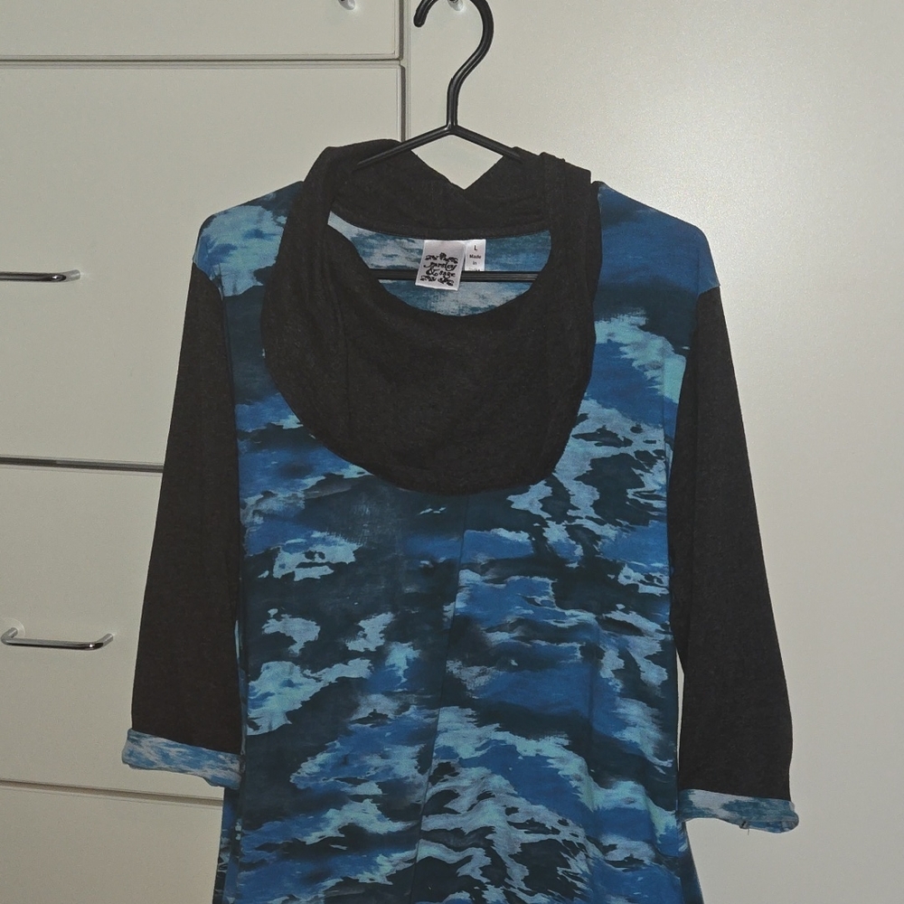 Parsley & Sage Blue Black Long Sleeve Top